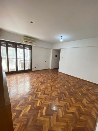 HERMOSO DEPARTAMENTO DE 1 DORMITORIO AMPLIO PARAGUAY AL 300. 9º PISO, MUY BUEN ESTADO