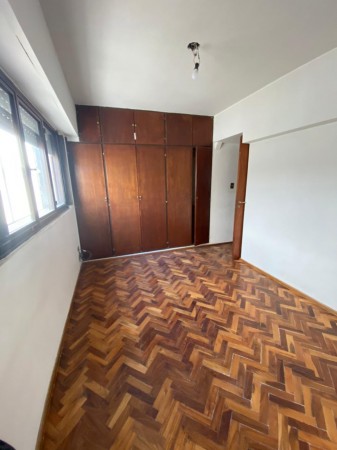 HERMOSO DEPARTAMENTO DE 1 DORMITORIO AMPLIO PARAGUAY AL 300. 9º PISO, MUY BUEN ESTADO