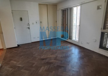 DEPARTAMENTO MONOAMBIENTE SEMIPISO EXTERNO CON BALCON EN EXCELENTE ZONA DE LA CIUDAD!