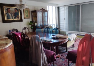 EXCELENTE DEPARTAMENTO DE 2 DORMITORIOS EXTERNO CON DOBLE BALCON Y COCHERA. PISO ALTO