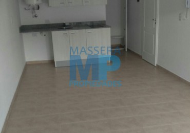 Monoambiente amplio. Externo con Balcon, Moderno!