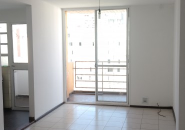 DEPARTAMENTO 1 DORMITORIO CENTRICO BALCON A CONTRAFRENTE, BAJOS GASTOS. 